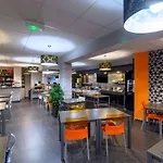 Sure By Western Lille Tourcoing Ex Garden 酒店