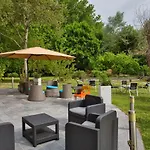 Sure By Western Lille Tourcoing Ex Garden 酒店 3*