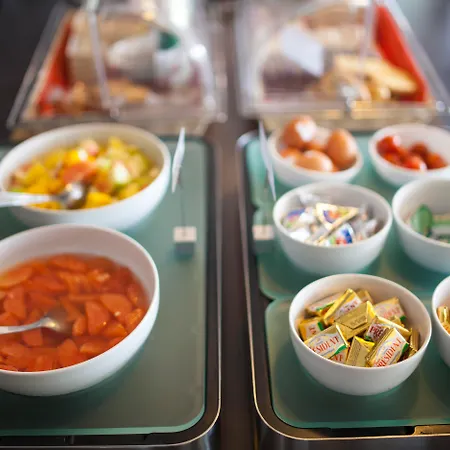 Sure By Western Lille Tourcoing Ex Garden 3* Bondues