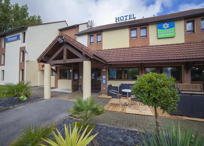 Sure By Western Lille Tourcoing Ex Garden 酒店 3*