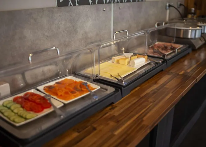 Sure By Western Lille Tourcoing Ex Garden 3*