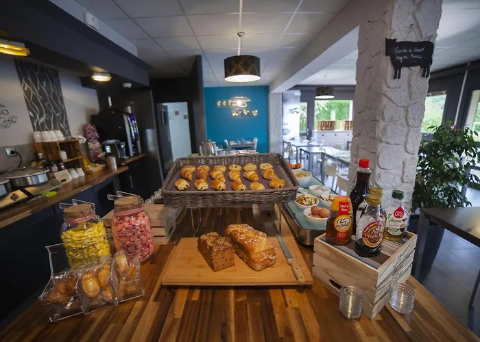 Sure By Western Lille Tourcoing Ex Garden 酒店