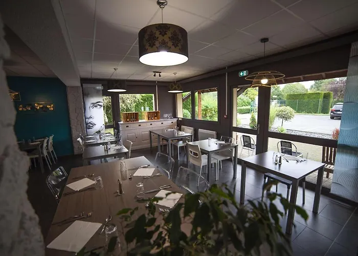 Sure By Western Lille Tourcoing Ex Garden 酒店 3*