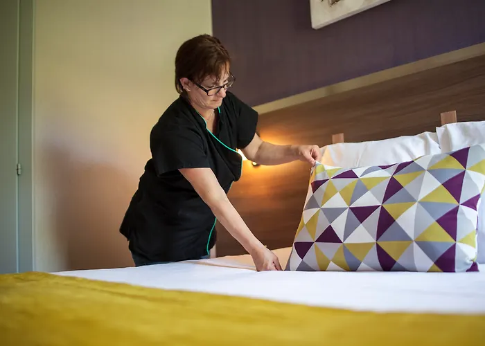 Sure By Western Lille Tourcoing Ex Garden 酒店