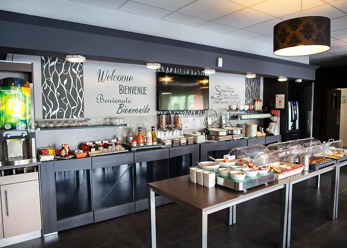 Sure By Western Lille Tourcoing Ex Garden 酒店