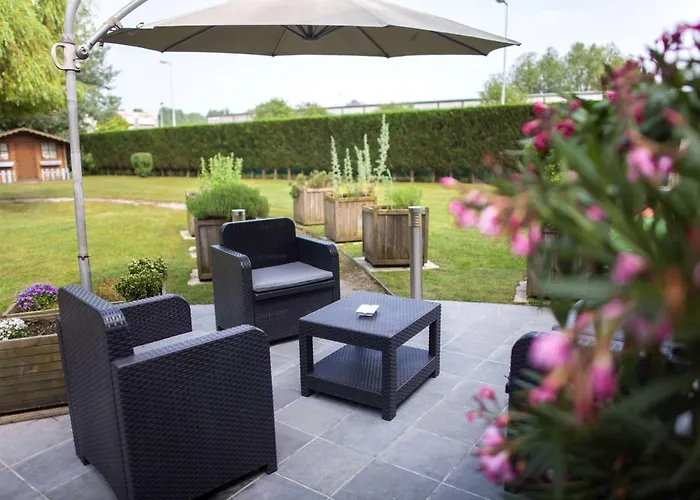 Sure By Western Lille Tourcoing Ex Garden